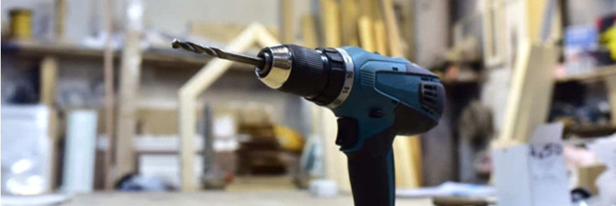 Header: Comparatie intre masini de insurubat cu impact si autofiletante: care este mai eficienta