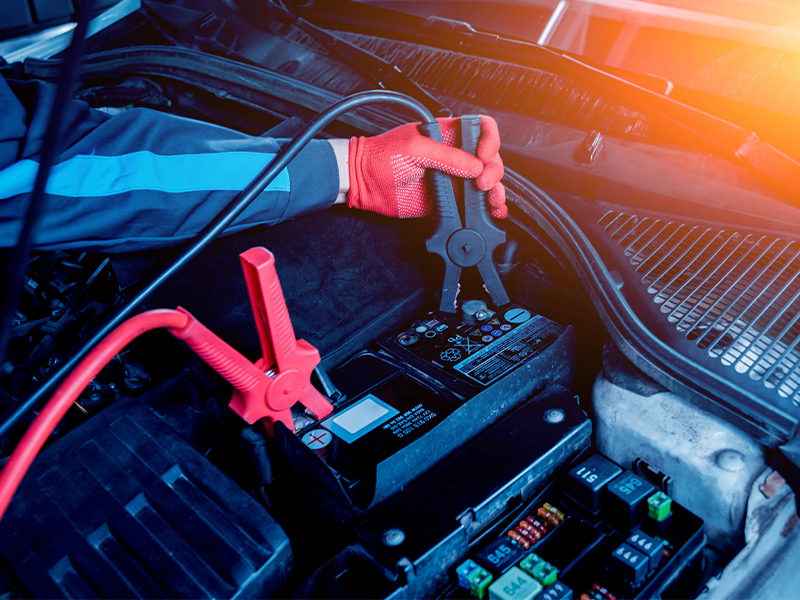 scule si echipamente necesare intr-un atelier auto 