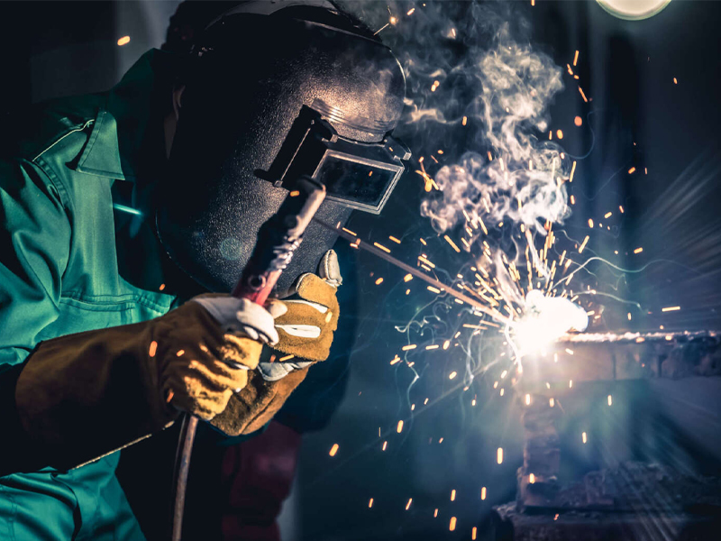 Sudarea in medii periculoase: sfaturi si echipament necesar