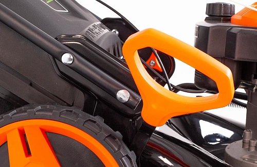 Masina de tuns gazonul pe benzina cu autotractiune Greenfield G-MTG530ARW-TX, 5.36 cp, 196 cmᶟ, 52.5 cm latime lucru, 7 trepte taiere, 70 l sac colector