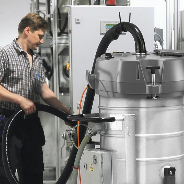 Aspirator industrial umed uscat performant Karcher