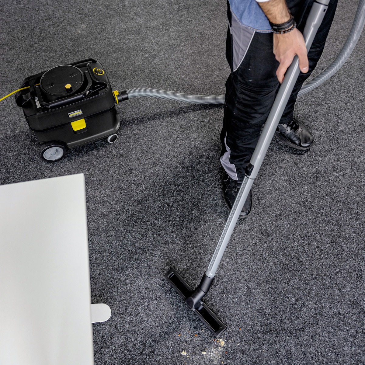 Aspirator uscat Karcher T 10/1 Adv HEPA Go!Further, 585 W, 10 litri - imagine 6
