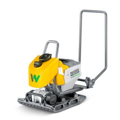 Placa compactoare unidirectionala Wacker Neuson APS1550WE, compatibila cu acumulator 51 V, 15 kN, rezervor apa 8L, 750 m²/h