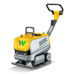Placa compactoare reversibila Wacker Neuson APU2850e, actionare electrica, greutate 183 kg, forta de impact 28 kN