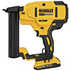 Pistol de batut capse Dewalt DCN681D2, cu 2 acumulatori Li-Ion 18 V/2.0 Ah ,  12-38 mm, capacitate magazie 110 buc