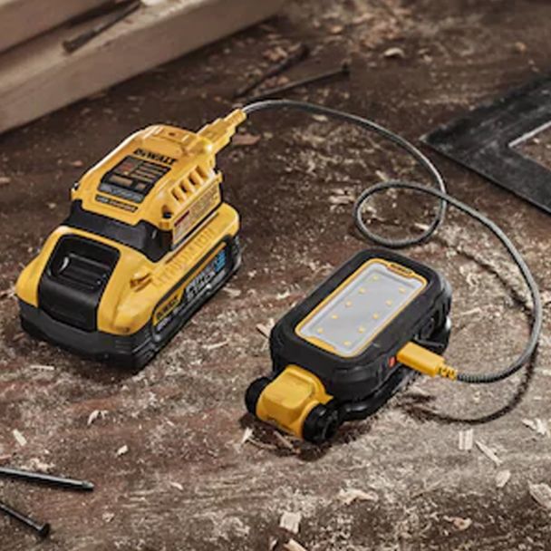Lampa cu led DeWalt DCL182, max 1000 lumeni, cu acumulator