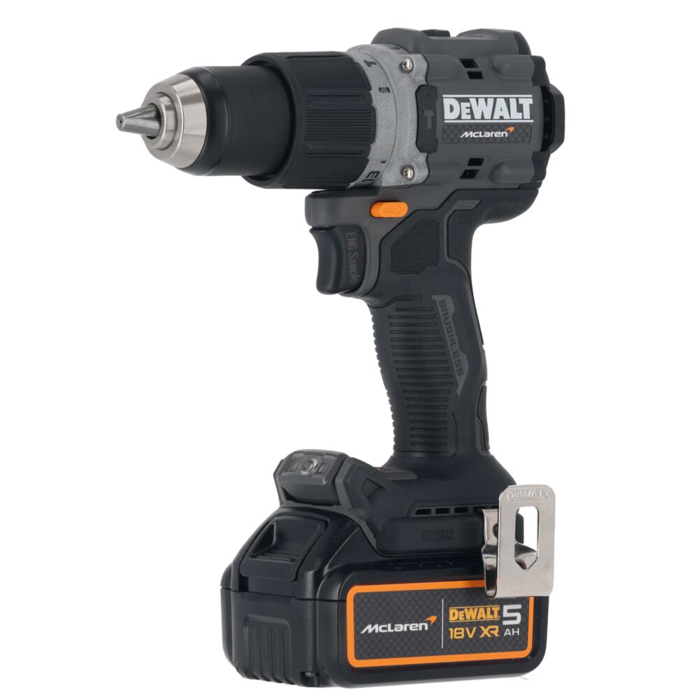 Set 2 masini DeWalt DCK200MP2T, editie speciala McLaren, cu 2 acumulatori XR 18V / 5.0 Ah si incarcator in valiza TSTAK - imagine 2