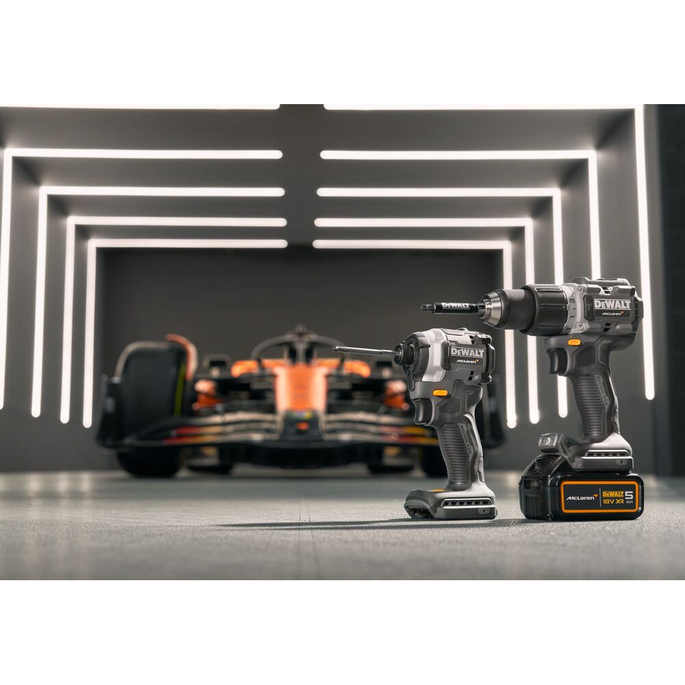 Set 2 masini DeWalt DCK200MP2T, editie speciala McLaren, cu 2 acumulatori XR 18V / 5.0 Ah si incarcator in valiza TSTAK - imagine 6