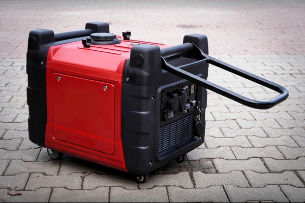 Inverter vs. generator clasic: cum functioneaza fiecare si ce trebuie sa stii?