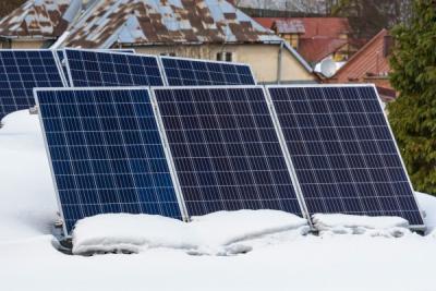 5 factori de mediu care afecteaza randamentul sistemului tau de panouri fotovoltaice