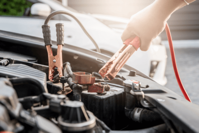 Incarcarea bateriei auto: cand si cum sa o faci corect