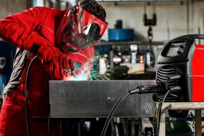 Top 7 aparate de sudura MIG MAG profesionale in 2023