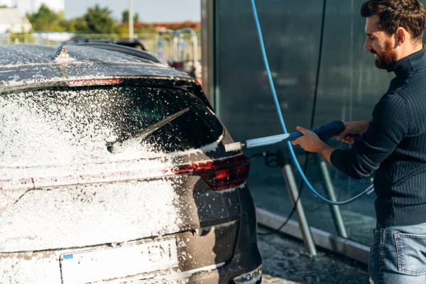 7 echipamente necesare pentru a deschide o spalatorie auto
