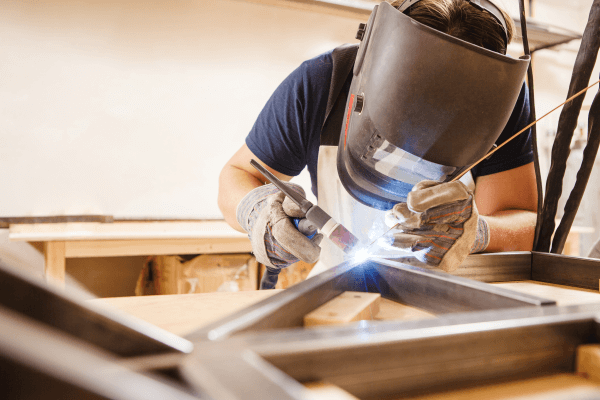 Sudarea cu plasma si beneficiile utilizarii aparatelor de sudura cu plasma 