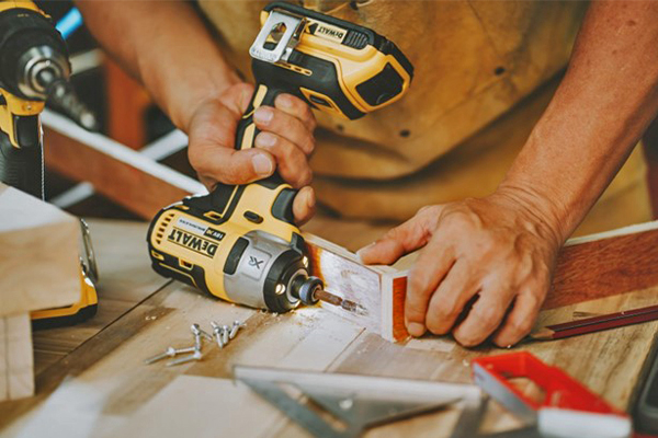 Top 5 scule electrice DeWalt 