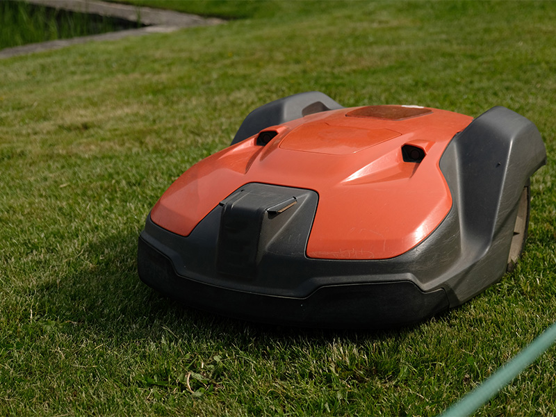 cele mai bune masini de tuns iarba pentru gospodariile mici